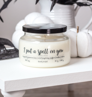 Halloween Candle I put a spell on you - 10 oz | Bergamot + Geranium + Rose + Violet + Raspberry + Sa