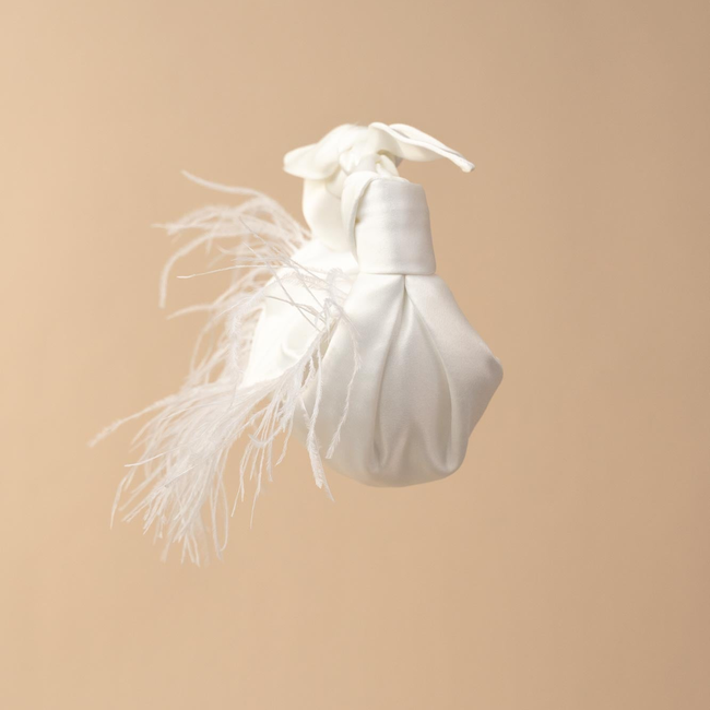 Feathered Nodo Micro Clutch in Cream-gallery-41719028613358