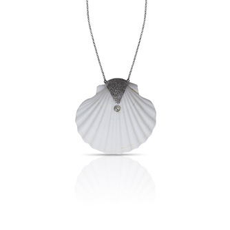 Jumbo Scallop Shell Necklace