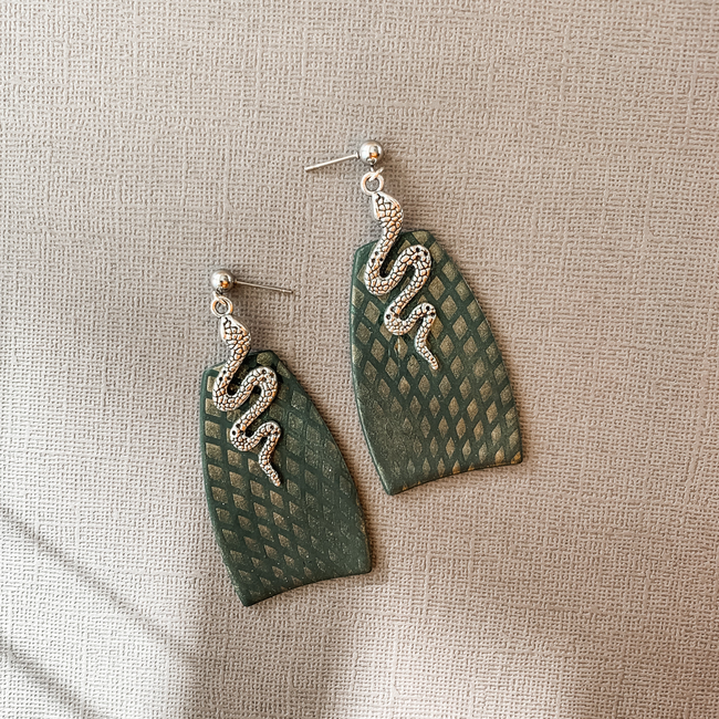 Eve Statement Dangle-gallery-17990166151320