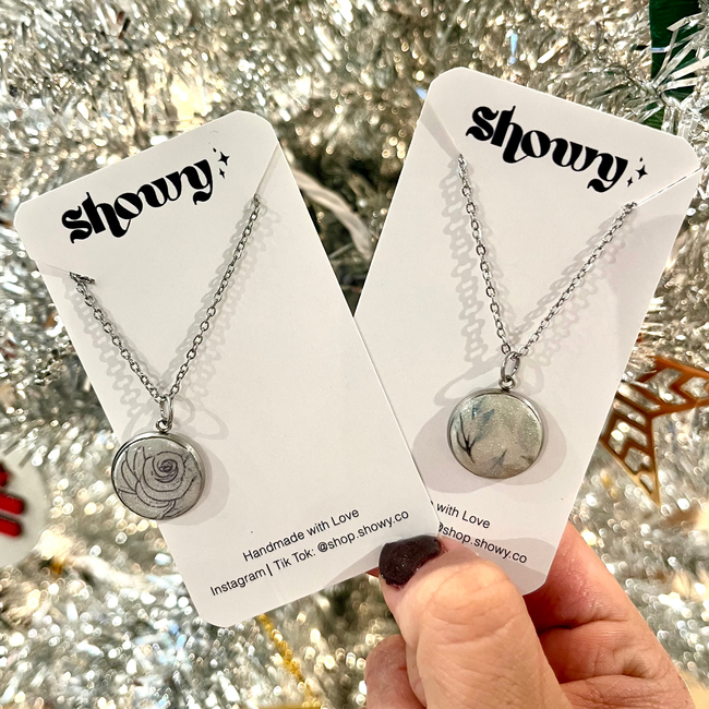 Round pendant Necklace-gallery-44641023361282