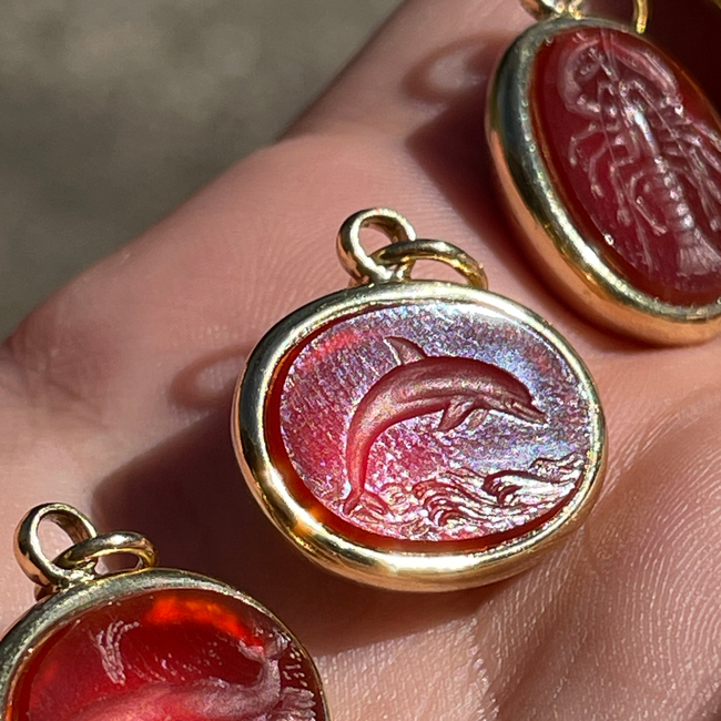 Vintage yellow 18K carved carnelian aquatic animal pebble pendants-gallery-53189500928315