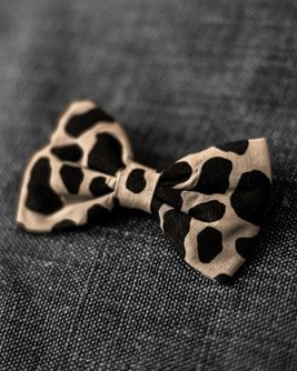 Hemlock Leopard Dog Bow Tie