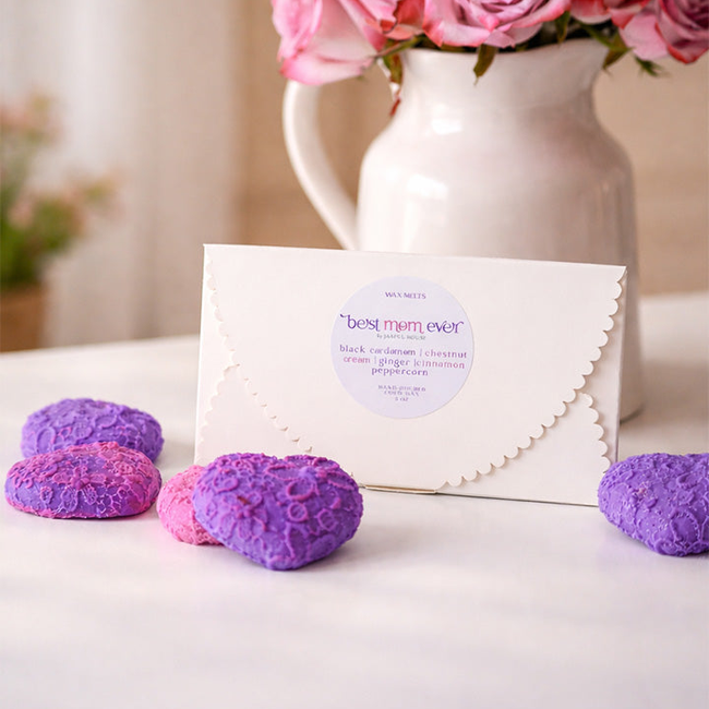 Best Mom Ever Gift Set – Soy Candle & Heart Wax Melts-gallery-38062752202822