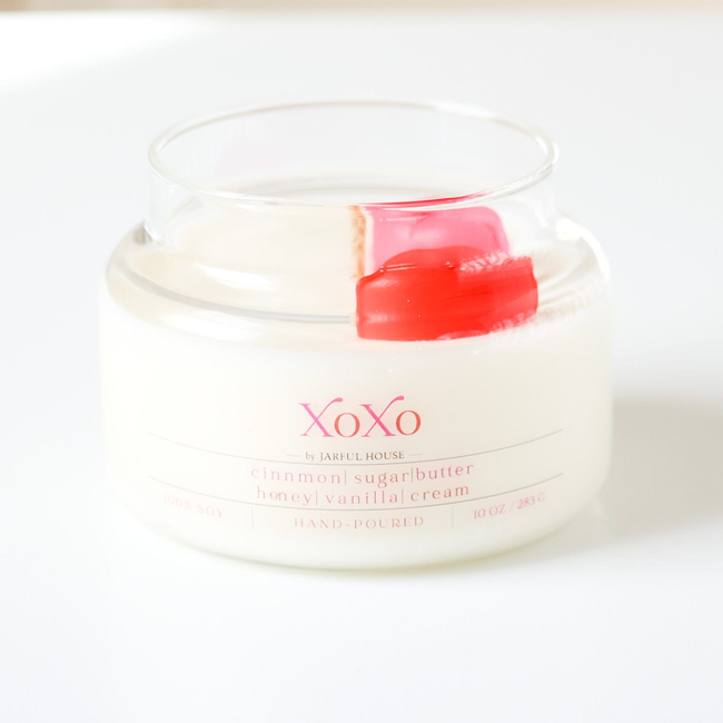 Kiss & Tell Gift Bundle: XOXO Candle, Lip Wax Melts, Velvet Rose Bath Salts-gallery-33472602570822