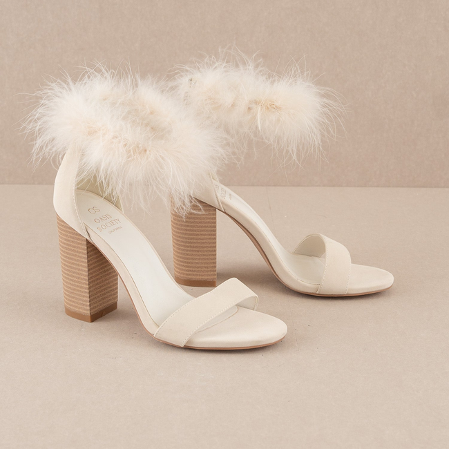 The Sasha | Beige Feathered ankle block heel-gallery-36971125833905