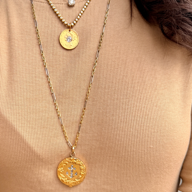 Antique yellow 18K diamond anchor slider locket-gallery-57179794604347