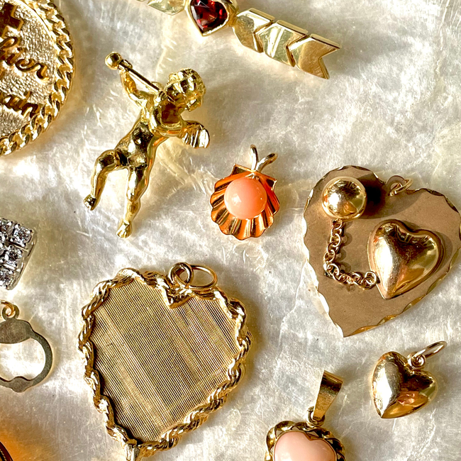 Vintage 18K Cherub with Flute Pendant-gallery-45118058660155