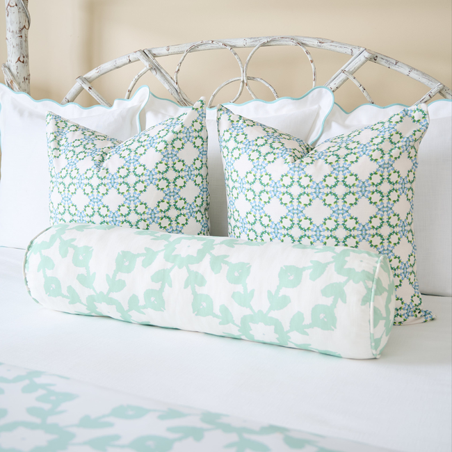 Highlands Mint Round Bolster Pillow-gallery-46092377424120