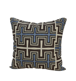 Cross Pointe – Luxury Outdoor Pillow by SmithHönig