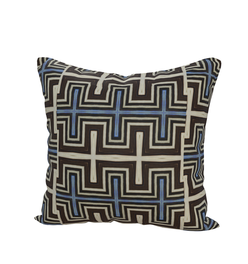 Cross Pointe – Luxury Outdoor Pillow by SmithHönig