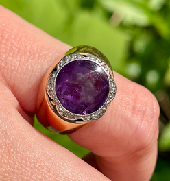 Vintage yellow 18K gold amethyst and diamond floral motif dome ring, size 4.5