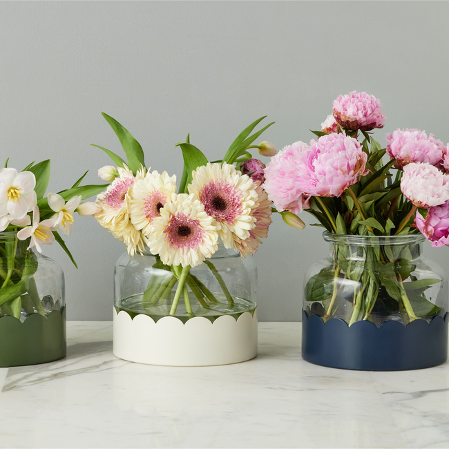2-in-1 Scalloped Bloom Vase, White/Navy Blue-gallery-49327371550913