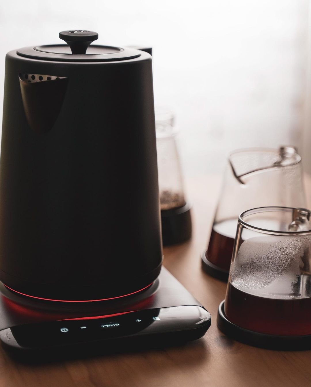 SAKI Luna Electric Kettle Tea and Coffee Temperature Presets Public