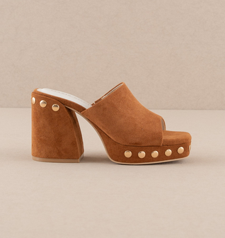 The Leona | Caramel Studded Platform Heel