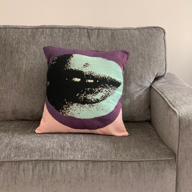 Faceless - Lips Pillow-gallery-37430108651696