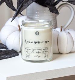 Halloween Candle I put a spell on you - 8 oz | Bergamot + Geranium + Rose + Violet + Raspberry + Saf
