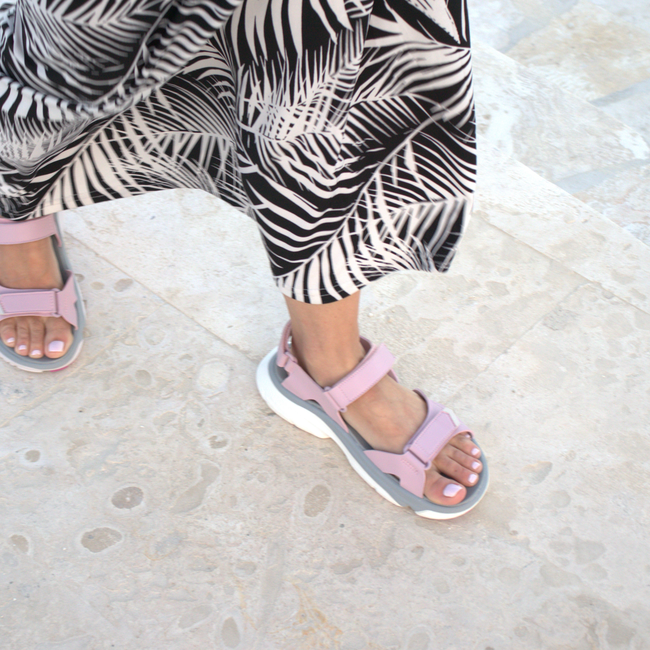 The Hovera – Women’s Lightweight Sport Sandal-gallery-49012169900312