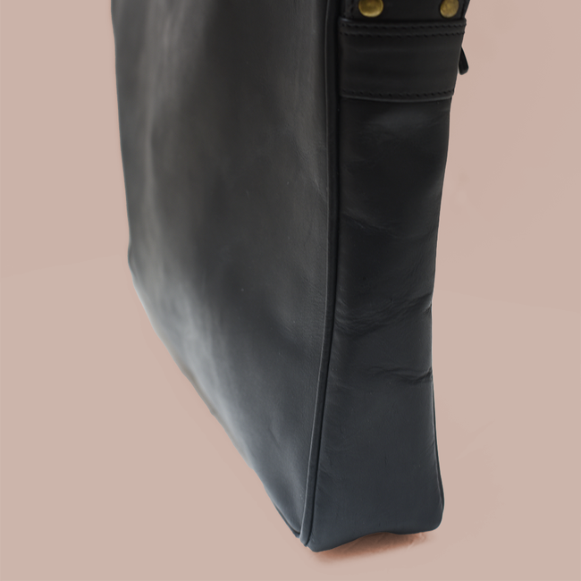 Leather Satchel for a 15" Laptop-gallery-33232531914818