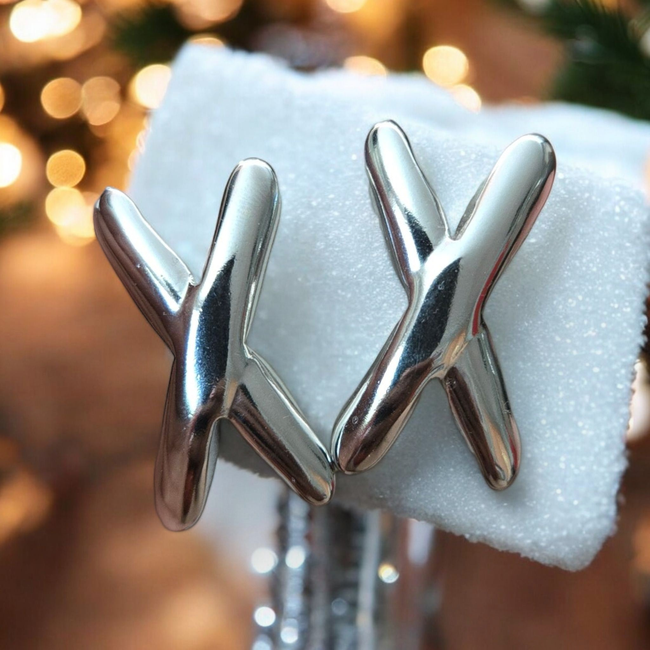 Beso "X" Stud Earrings-gallery-42474084925690