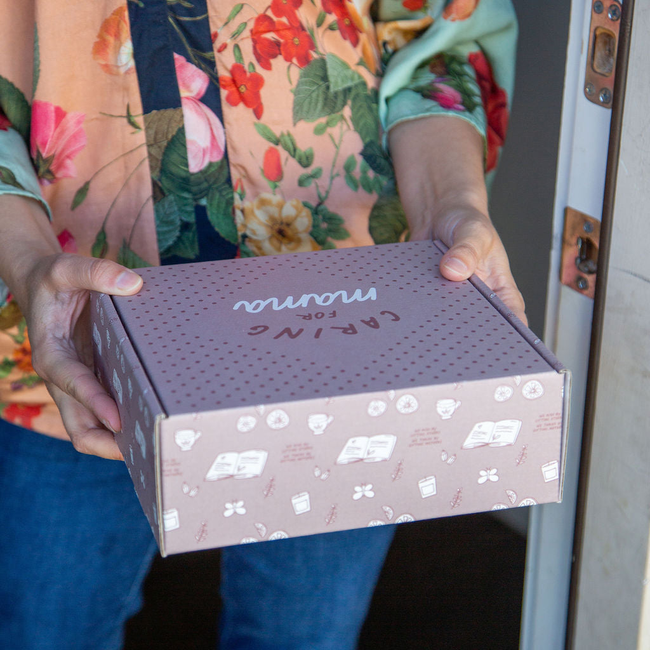 Share the Love Gift Box-gallery-45839319695609