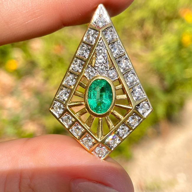 Vintage yellow 18K approx 2.25 ctw diamond and .85 ctw emerald kite shape slider pendant-gallery-54345837904187