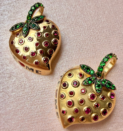 3GOG Original Bite Me Berry Pendant