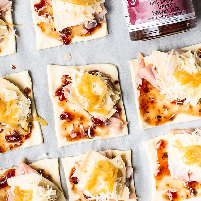 Hot Pepper Berry Bacon Jam-gallery-31064212373569