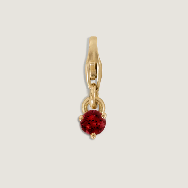 5x7_low_res_14k_solid_gold_ecom_flat_ma-eum_pendant_garnet.webp