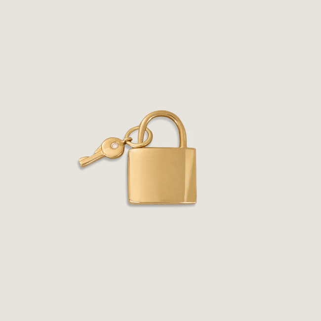 5x7_low_res_14k_solid_gold_ecom_flat_MD_anna_lock_and_Key_pendant.webp