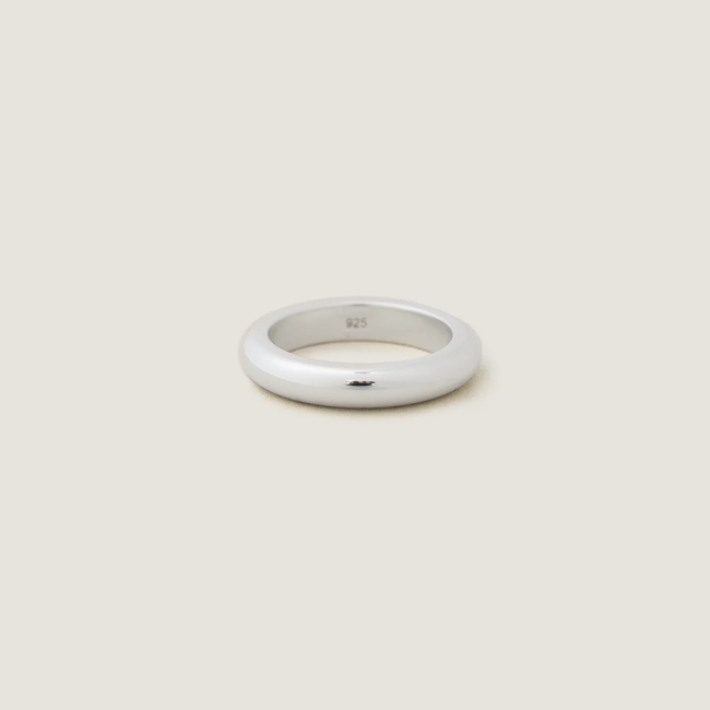 5x7_lowres_ecom_chunkytubering_silver_1.webp