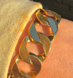 Vintage yellow 18K solid wide curb bracelet with continuous clasp, 8 inch (fits like 7.25 inch)