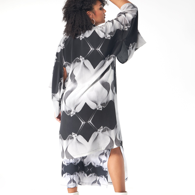 Babs Silk Kimono - Black/White La Pedrera Inspired-gallery-40066276000040