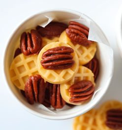 Nutty Waffles Wax Melts – Waffle & Pecan Shapes, Sweet Maple Caramel Scent