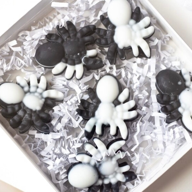 Itsy Bitsy Spider Coconut Wax Melts - Spooky Halloween Scented Delights-gallery-28487598637126