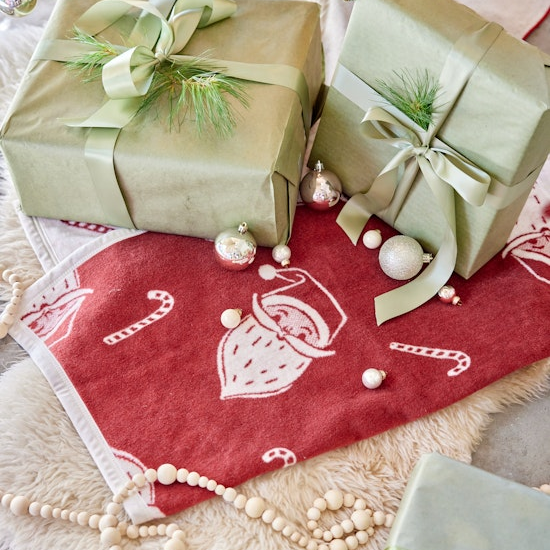 Holly Jolly Mini Blanket-gallery-35594593632429