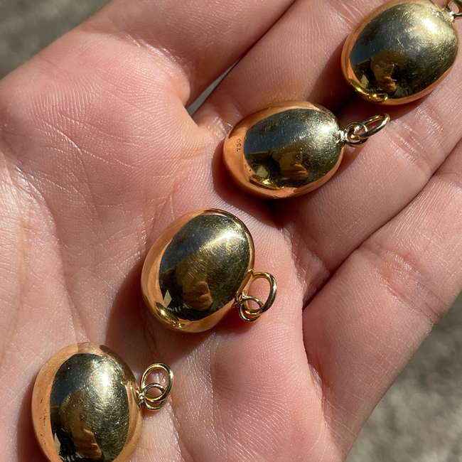 Vintage yellow 18K carved carnelian aquatic animal pebble pendants-gallery-53189521965371