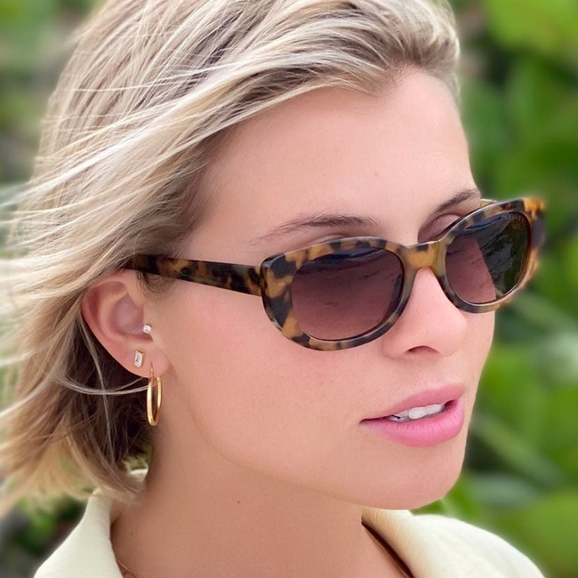 Cat Eye Small Sunglass Style Box-gallery-48693038874917