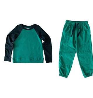 Matching Cozy Sets - Hunter Green & Hunter Green