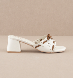 The Breda | White Sweet low heel sandal