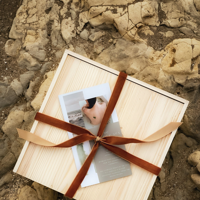 THE SUNSEEKER - INTUITIVE SPA GIFT BOX-gallery-39236777738402