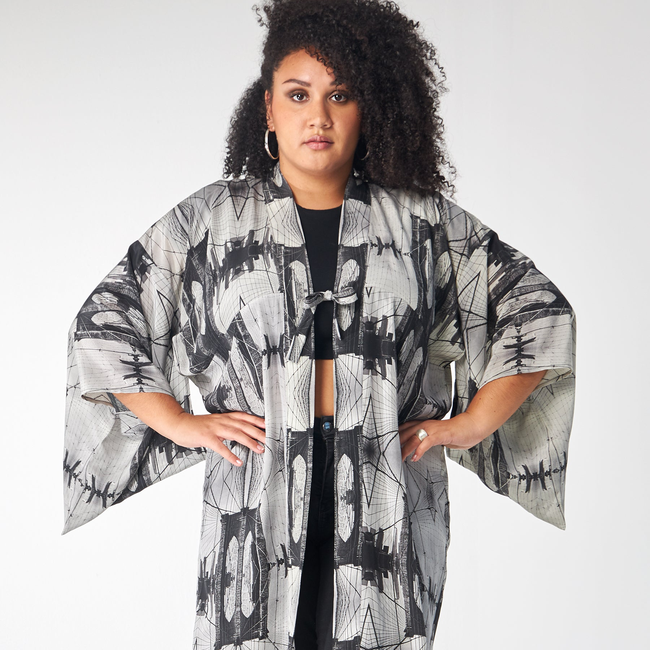 Babs Silk Kimono - Brooklyn Bridge - Black/White-gallery-40066182840616