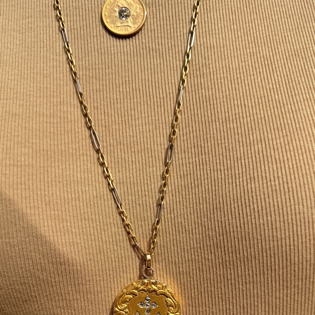 Antique yellow 18K diamond anchor slider locket-gallery-57179794637115