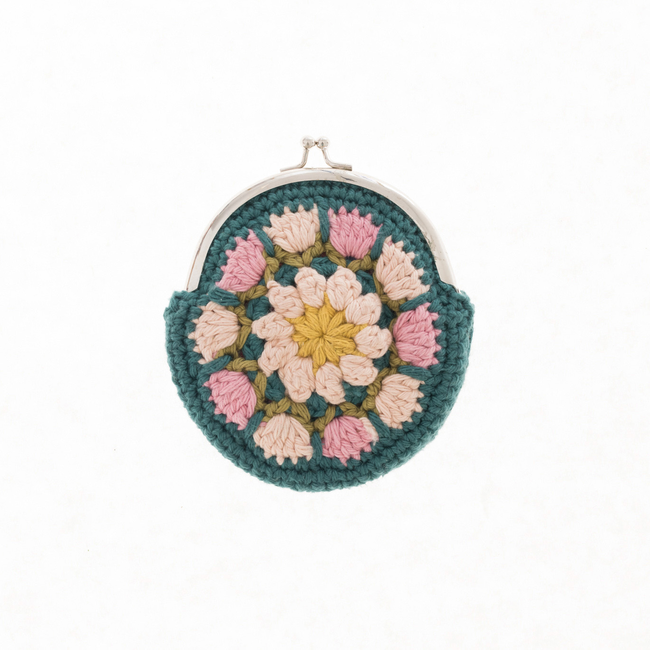 884P-TL Crochet Clasp Pouch.jpg