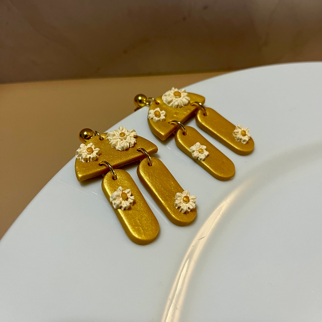 Goldie dangle earrings-gallery-40872944894210