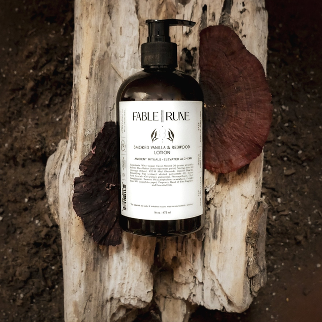 SMOKED VANILLA & REDWOOD BODY LOTION-gallery-39236778983586