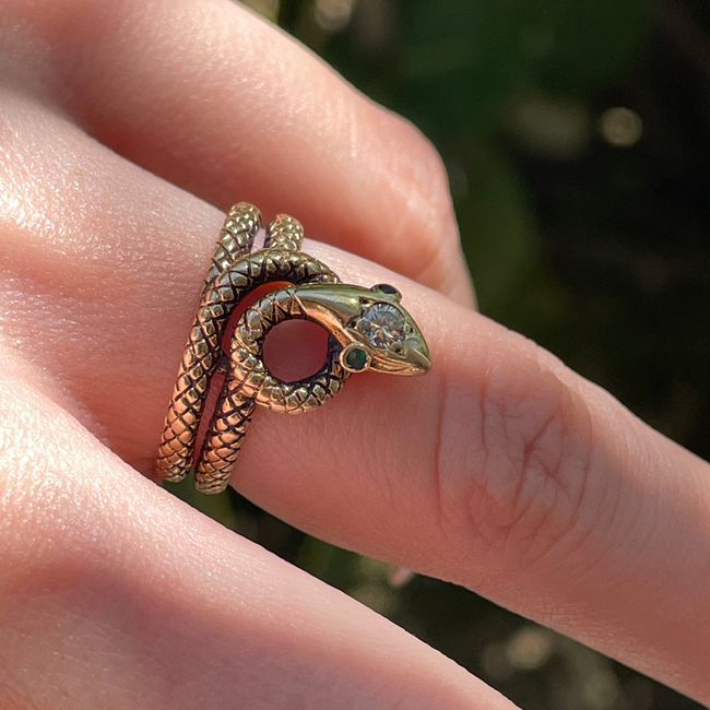 Vintage yellow 14K textured snake ring with .1 ctw diamond and emerald eyes, size 6-gallery-56085128872251