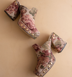 The Sierra | Mauve Tapestry Platform Clog