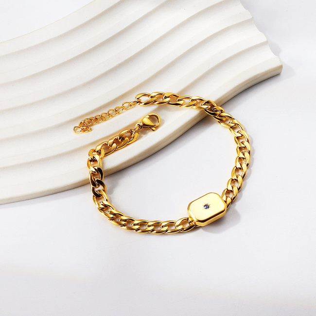Joanna Curb Link Gold Bracelet-gallery-42494637506810