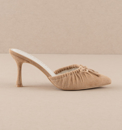 The Maven | Sand Pointed Kitten Heel with Bow